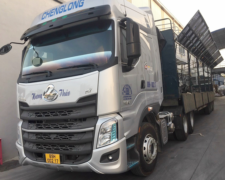 Đội xe vận chuyển